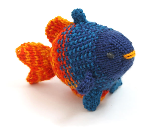 amigurumi rainbow fish